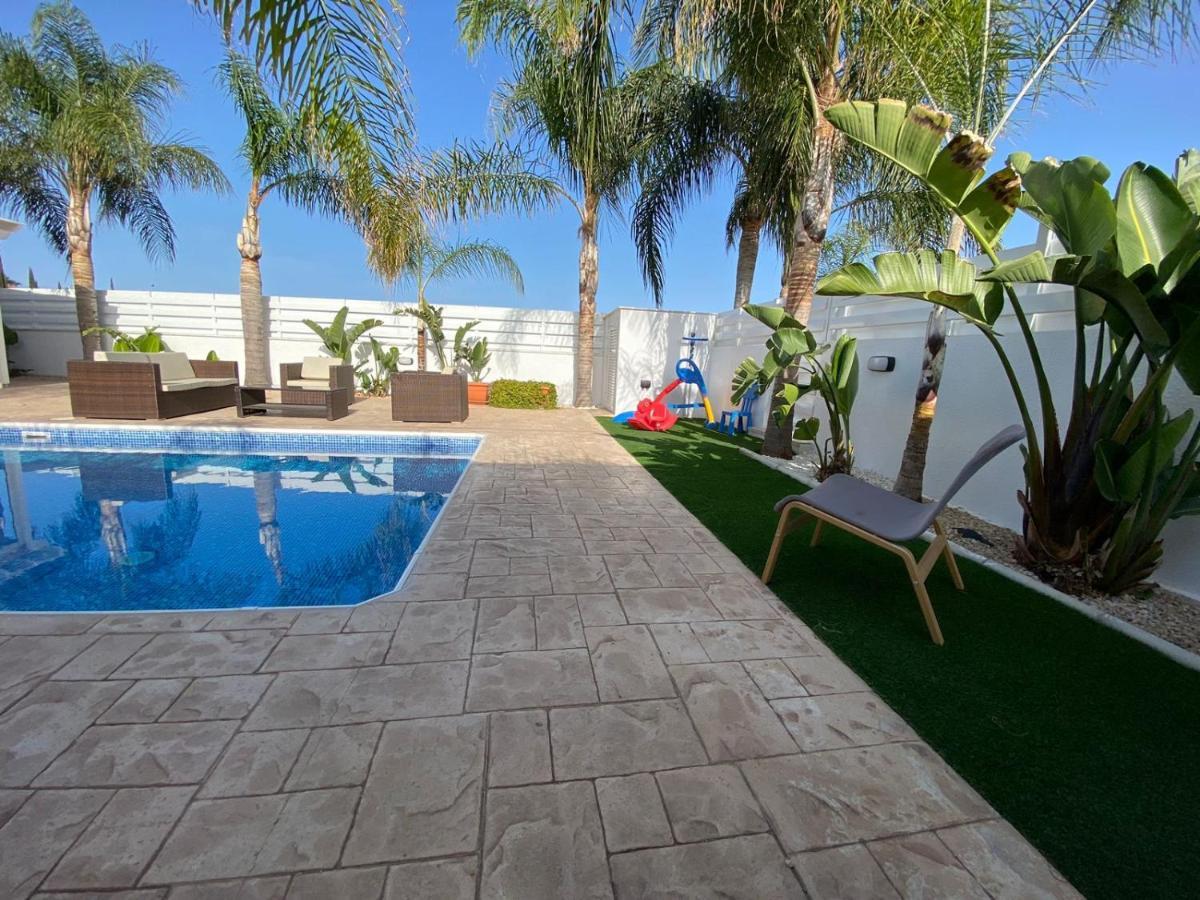 פאראלימני Villa Angel - Exotic Villa 200M From Beach מראה חיצוני תמונה